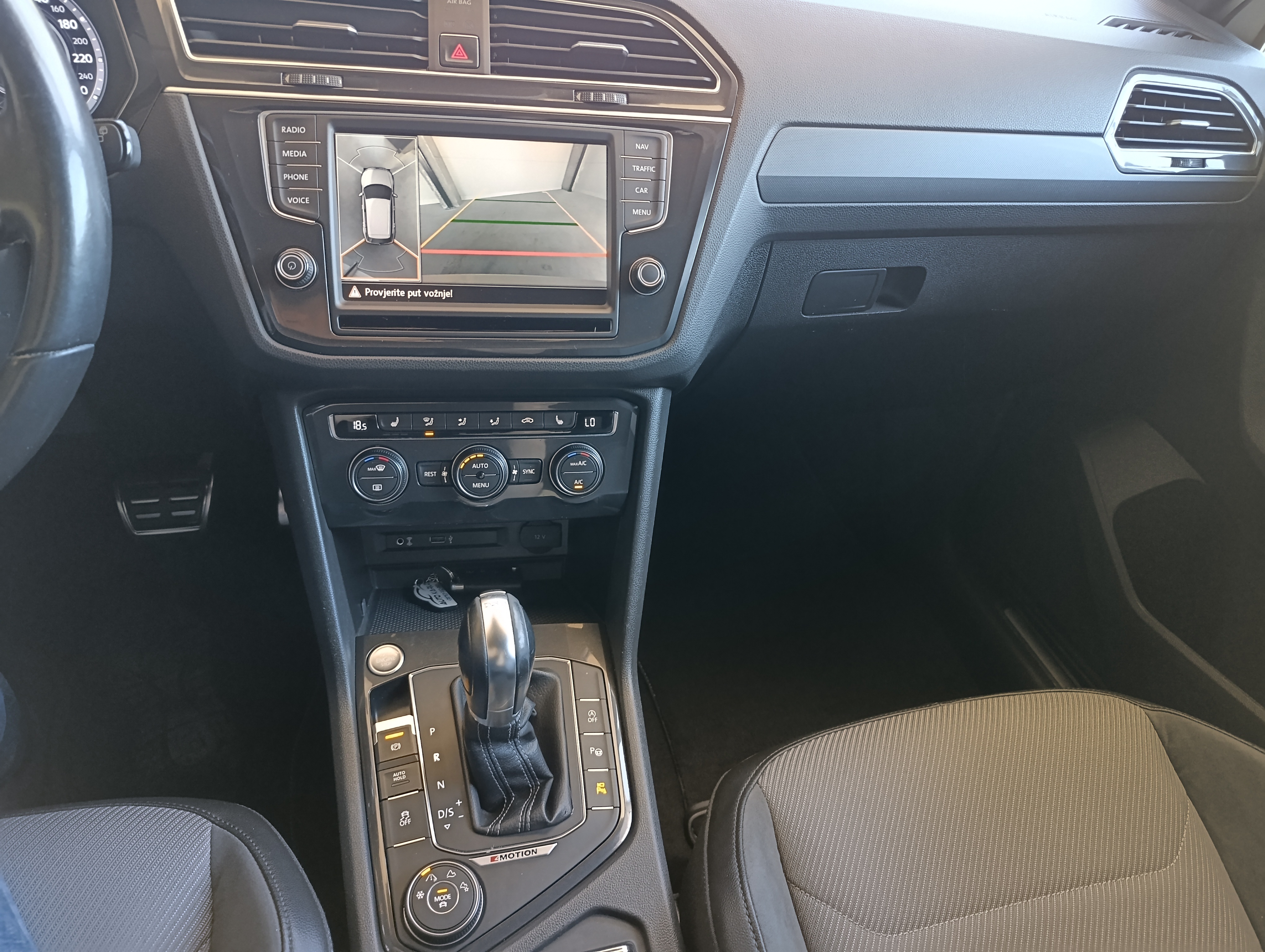 VW Tiguan 2.0 tdi DSG 4Motion