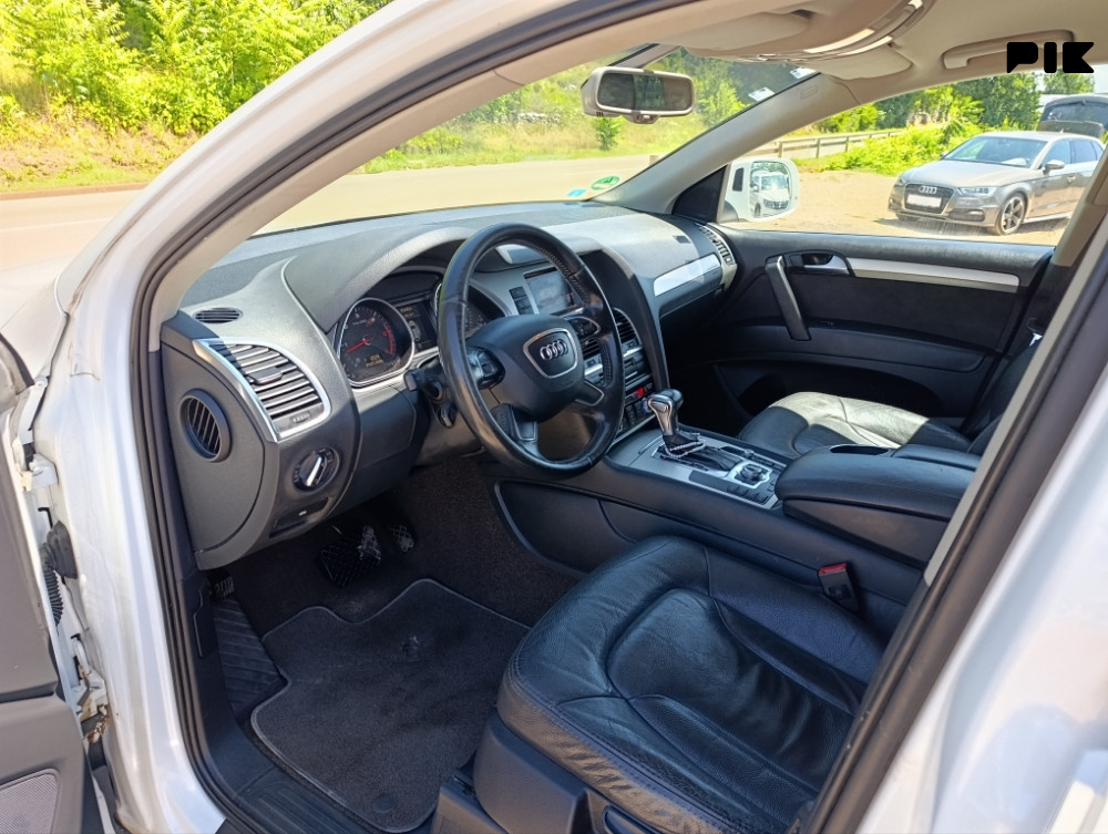 Audi Q7 3.0 tdi quattro 2012 god FACELIFT EXCLUSIVE