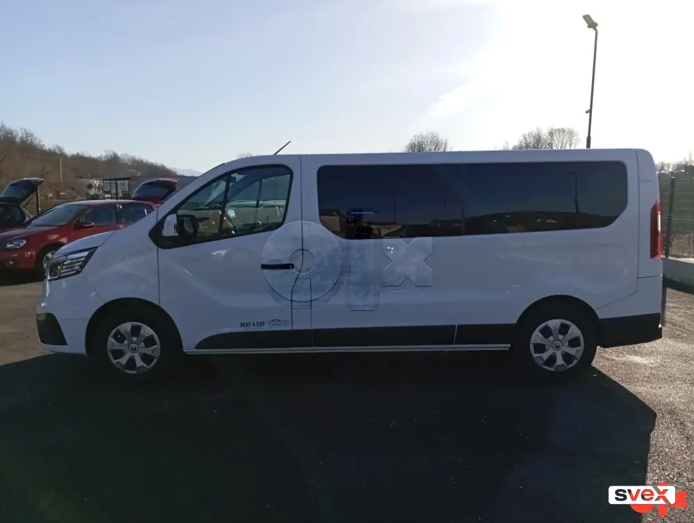 Renault Trafic 2.0 dci 8+1 2023 god Putnički