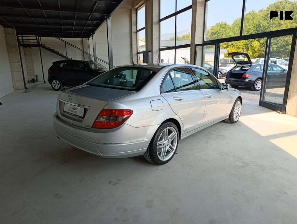 Mercedes-Benz C 220 CDI 2009 god  Avandgarde