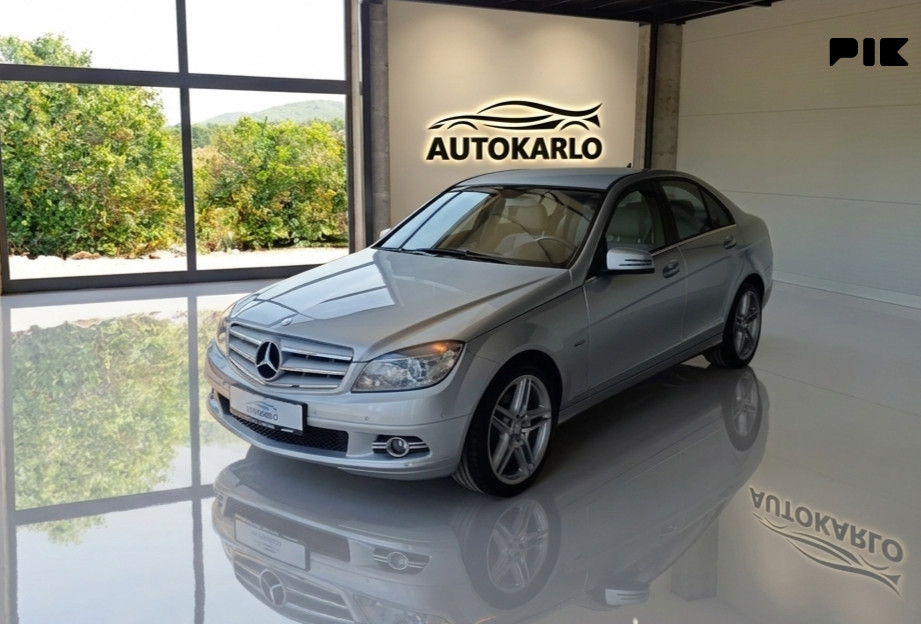 Mercedes_benz C 220