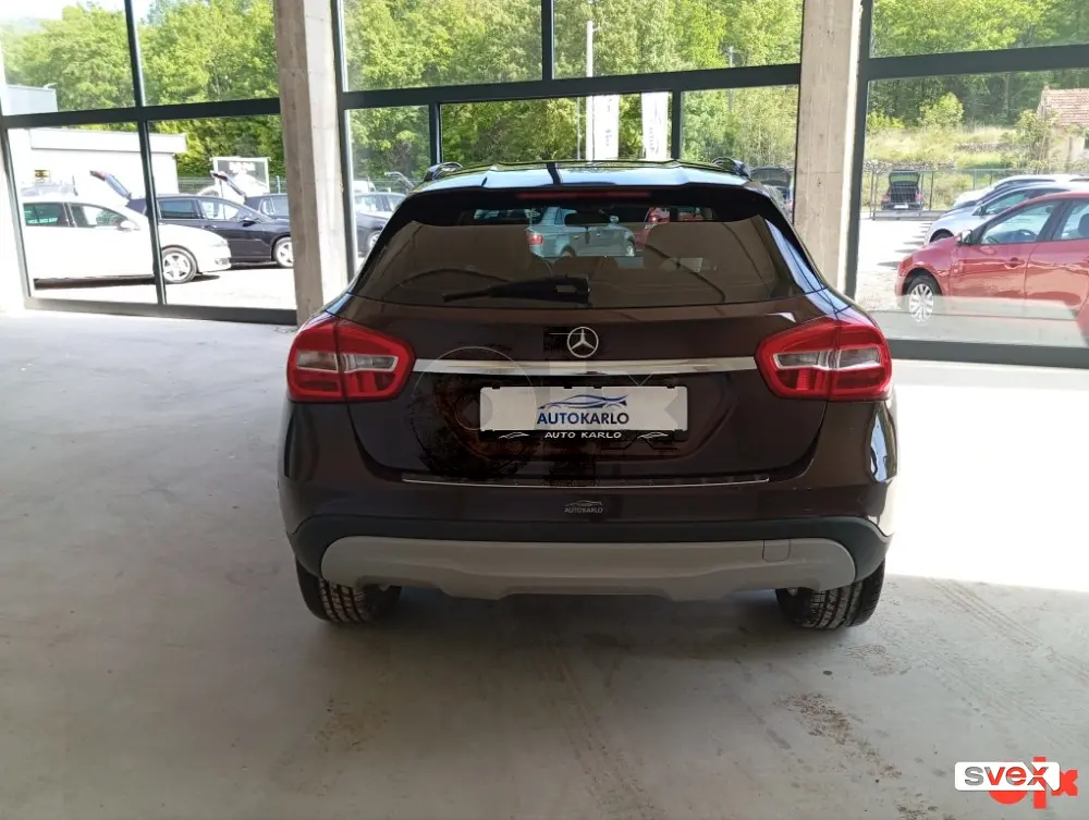 Mercedes-Benz GLA 180 CDI 2015 god Sportpaket