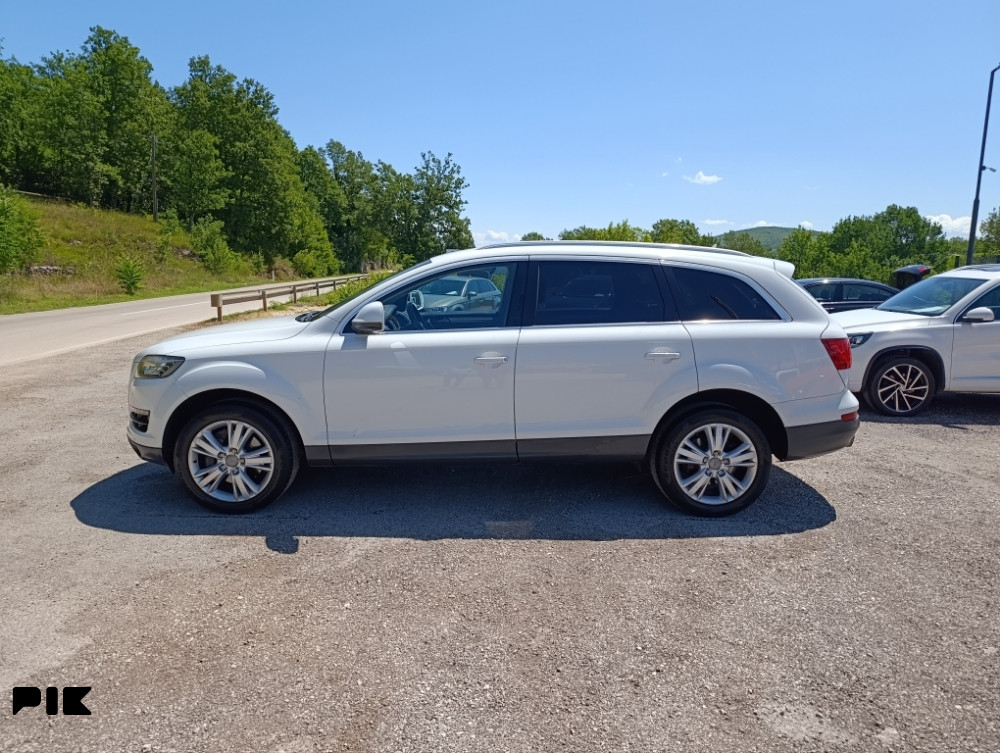 Audi Q7 3.0 tdi quattro 2012 god FACELIFT EXCLUSIVE