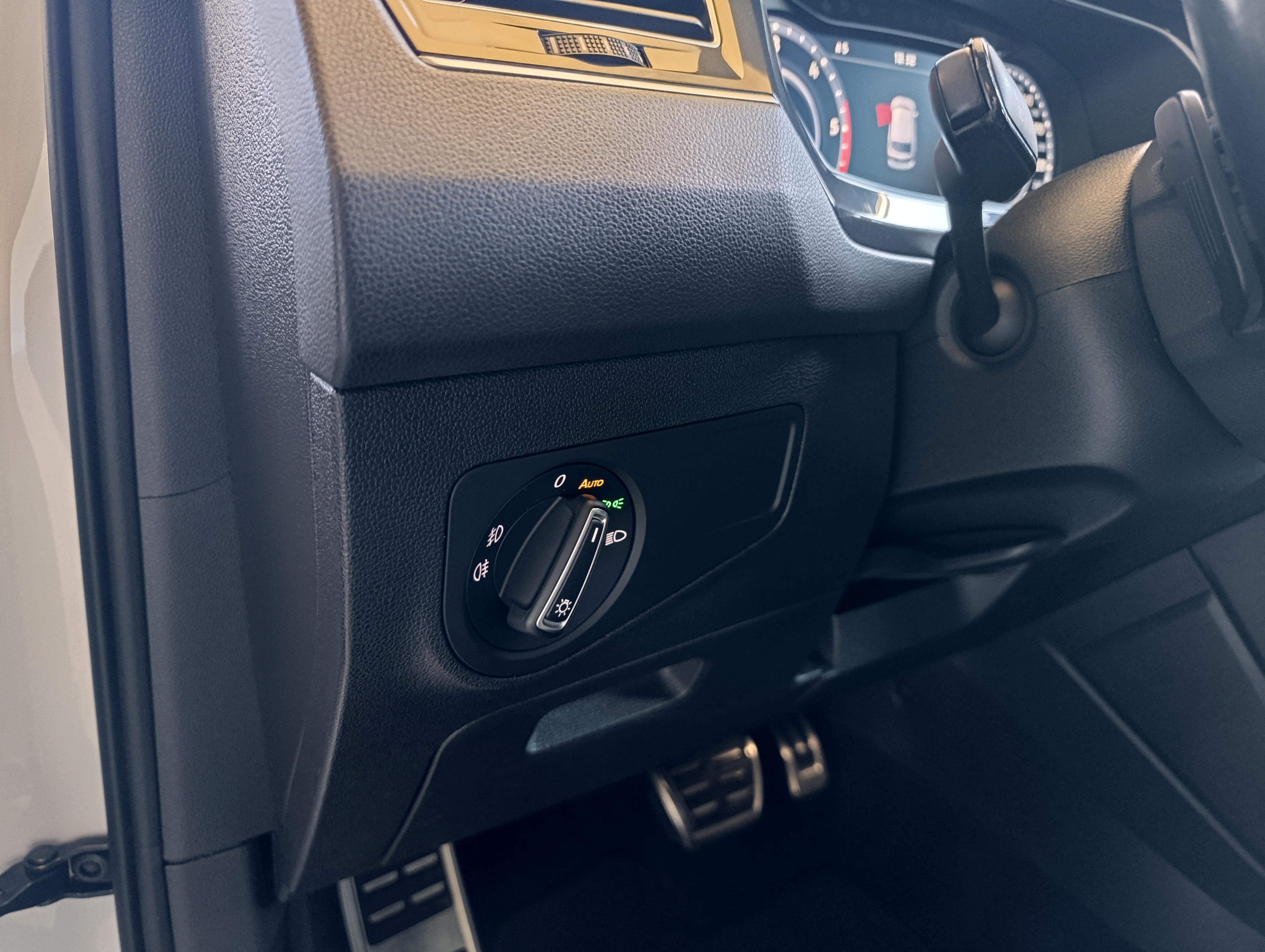 VW Tiguan 2.0 tdi DSG 4Motion