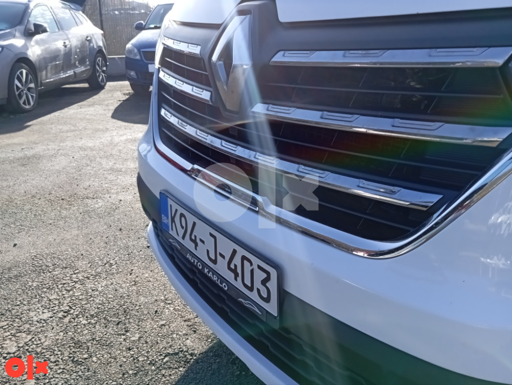 Renault Trafic 2.0 dci 8+1 2023 god Putnički