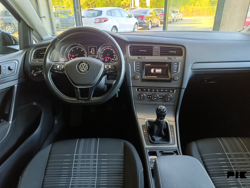 Volkswagen Golf VII 1.6 tdi Xenon 2015 LOUNG