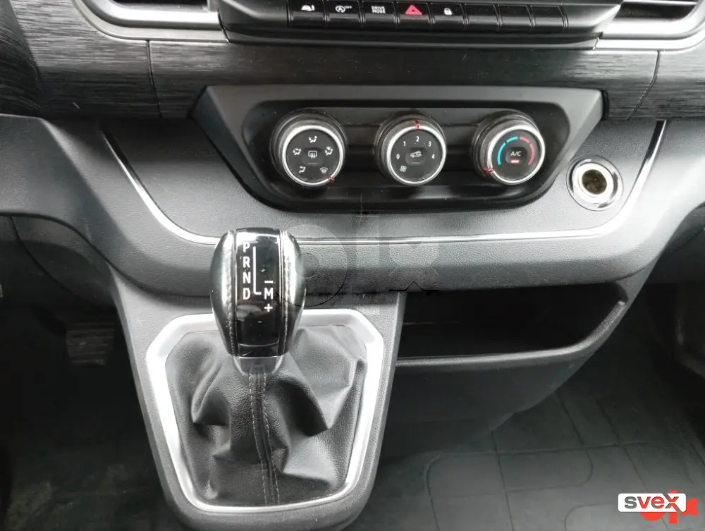 Renault Trafic 2.0 DCi Automatik 8+1 2022 god