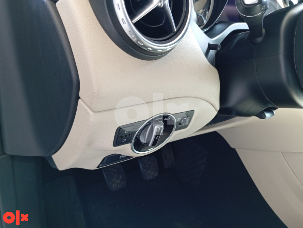 Mercedes-Benz GLA 180 CDI 2015 god Sportpaket
