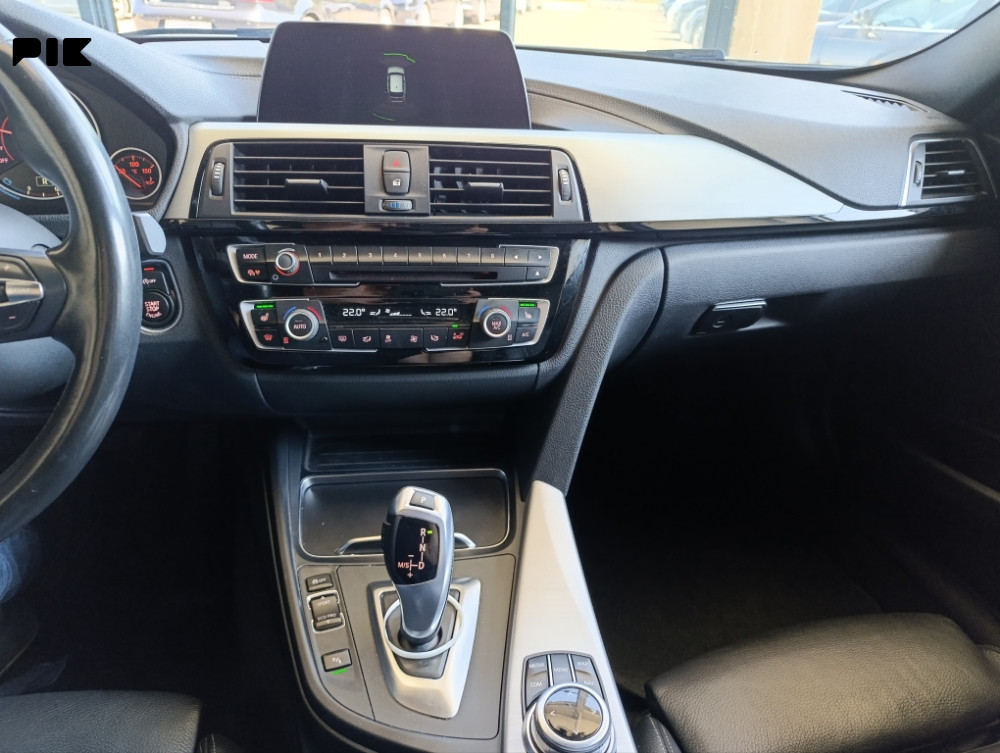 BMW 320 d Xdrive Automatik 2017 god M paket