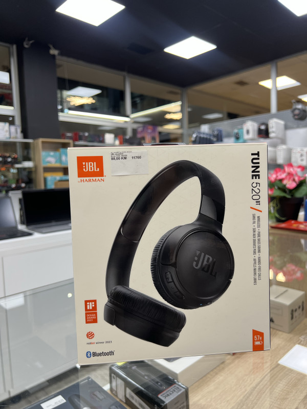 JBL Tune 520BT