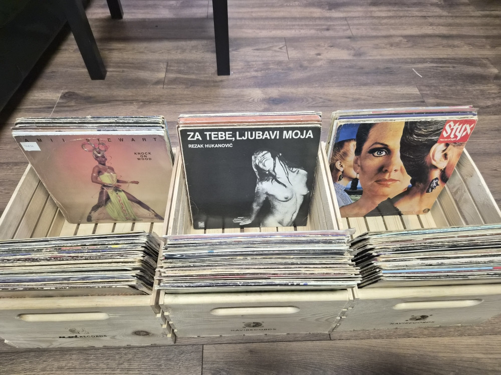 LOT LP GRAMOFONSKIH PLOČA 131 KOMAD