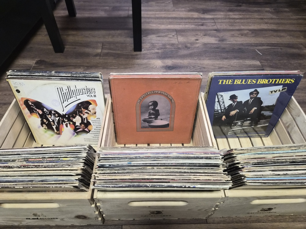 LOT LP GRAMOFONSKIH PLOČA 131 KOMAD