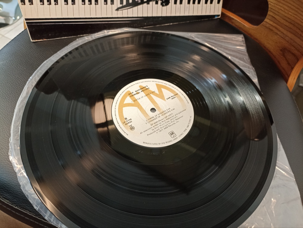 RICK WAKEMAN'S CRIMINAL RECORD - LP GRAMOFONSKA PLOČA