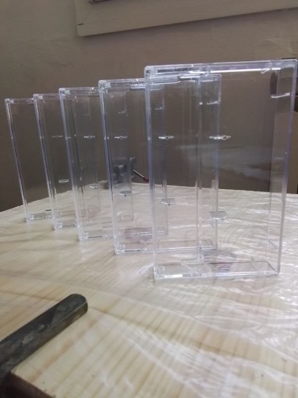 PLASTIČNE KUTIJE ZA AUDIO KASETE OMOTI