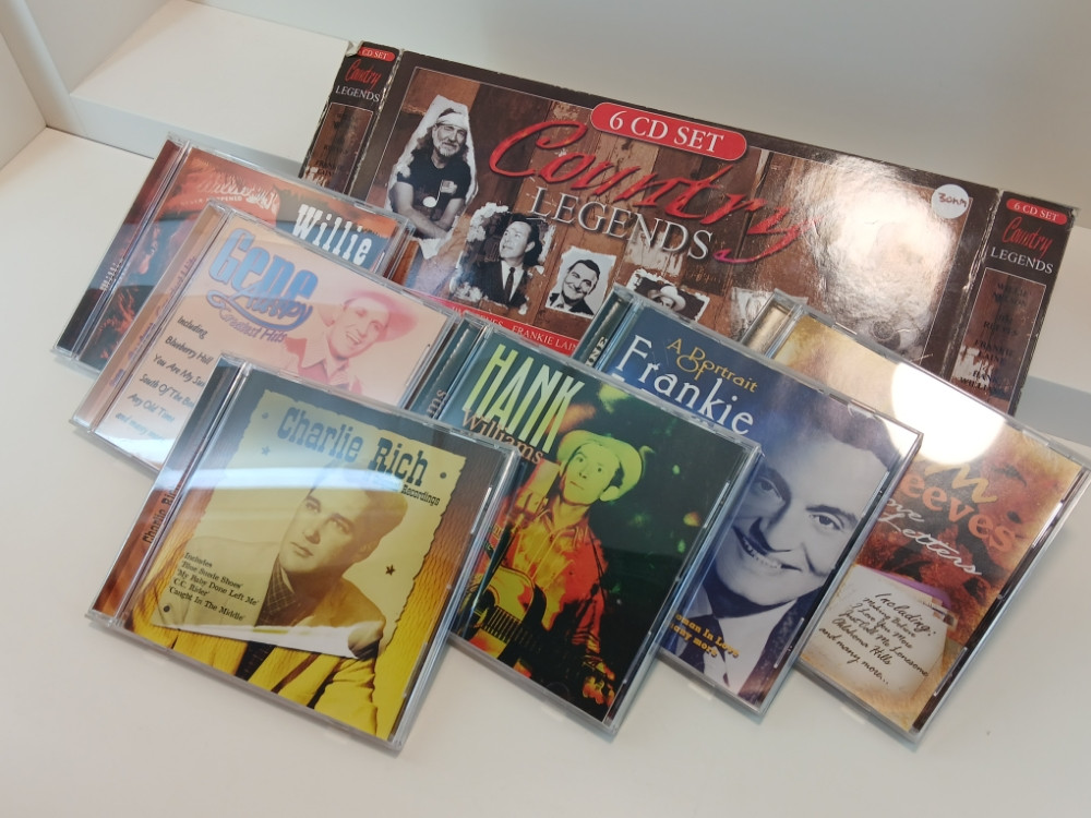 COUNTRY LEGENDS - 6 CD SET - WILLIE NELSON, JIM REEVES, FRANKIE..