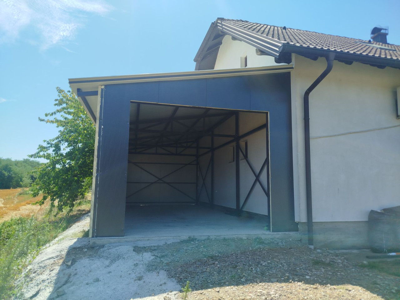 Garaže po mjeri - izrada i montaža metalnih garaža