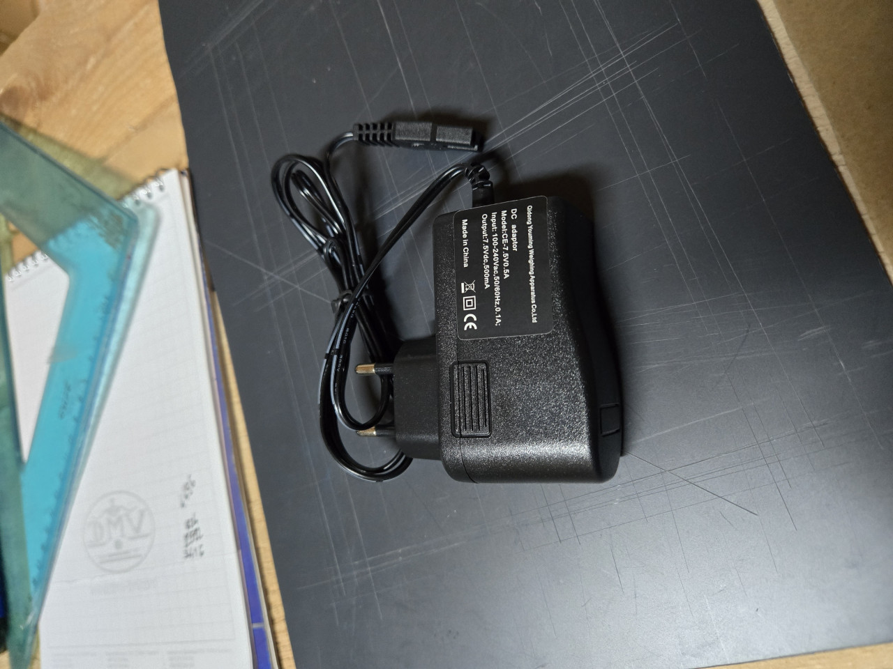Adapter 8V 0.5A