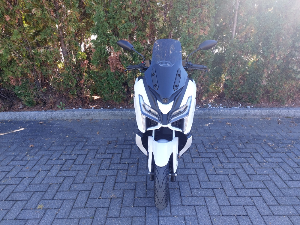 VOGE SR1 125 MAX SKUTER MOTOR MOTO
