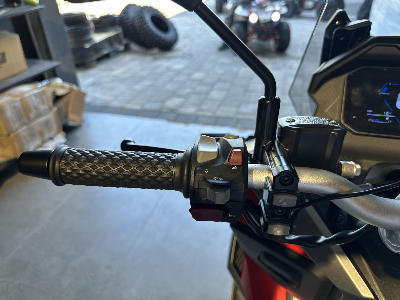 VOGE SR1 125 MAX SKUTER MOTOR MOTO