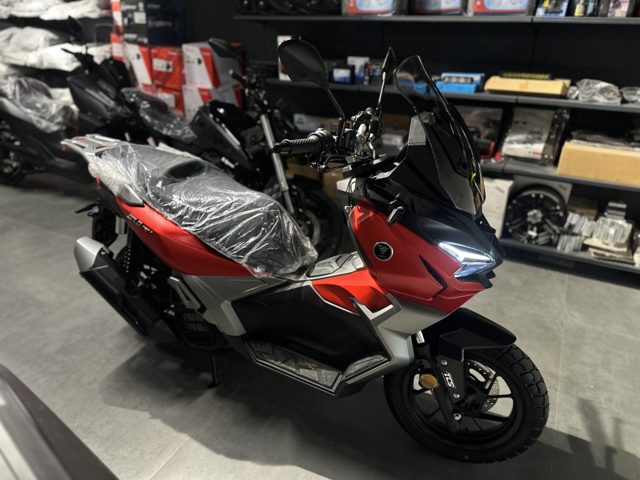 VOGE SR1 ADV 125 SKUTER MOTOR MOTO