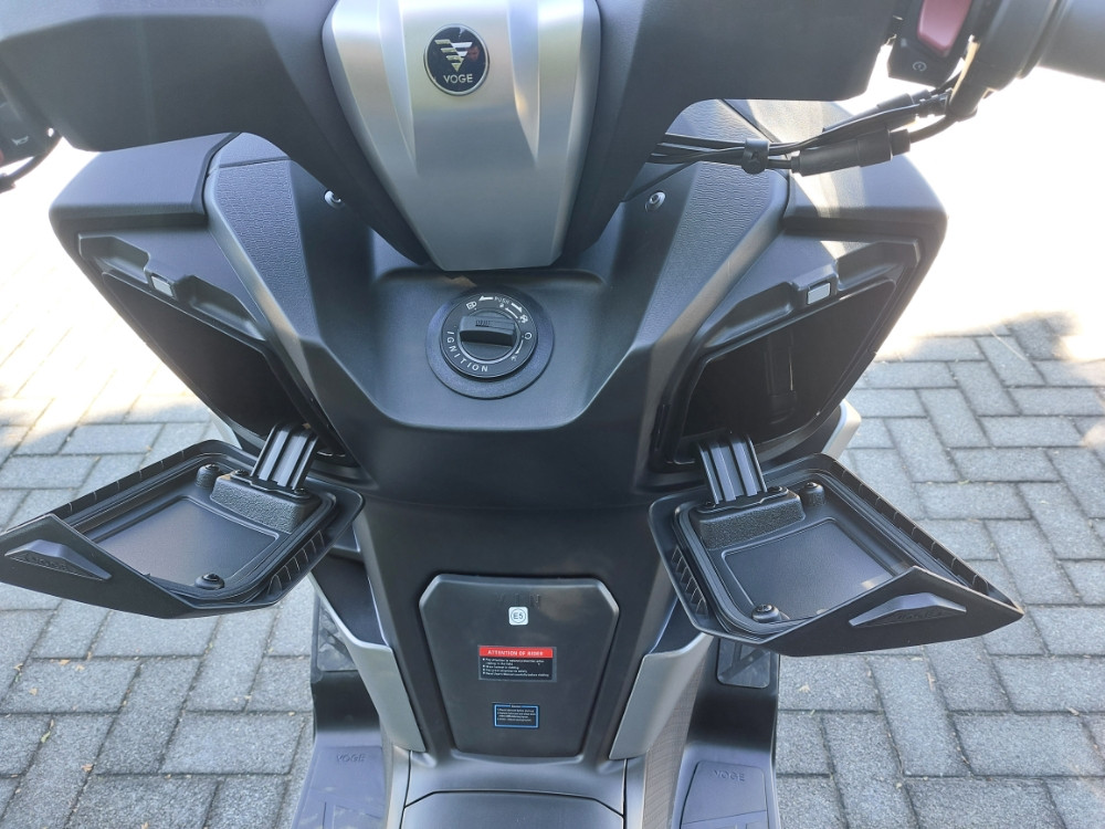 VOGE SR3 250 MAX SKUTER MOTOR MOTO