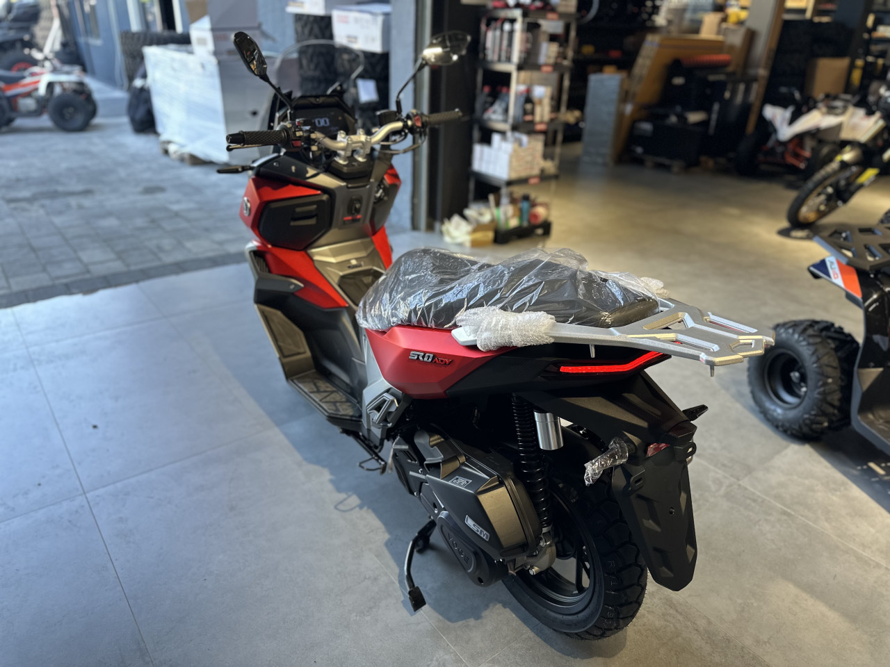 VOGE SR1 ADV 125 SKUTER MOTOR MOTO