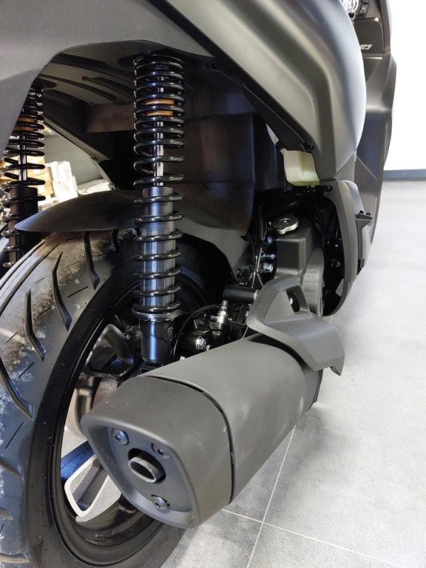 VOGE SR16 MOTOR MOTO SKUTER SCOOTER
