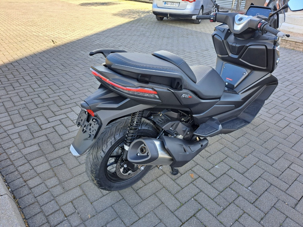 VOGE SR4 400 MAX SKUTER MOTOR MOTO