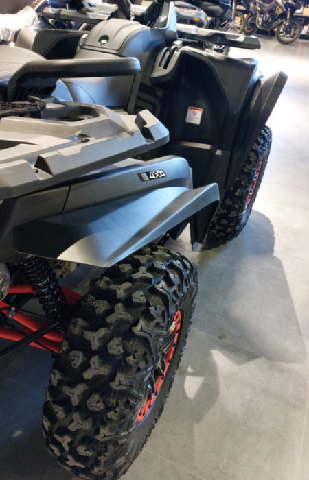 Segway Snarler AT10 1000 Wide ATV quad can am