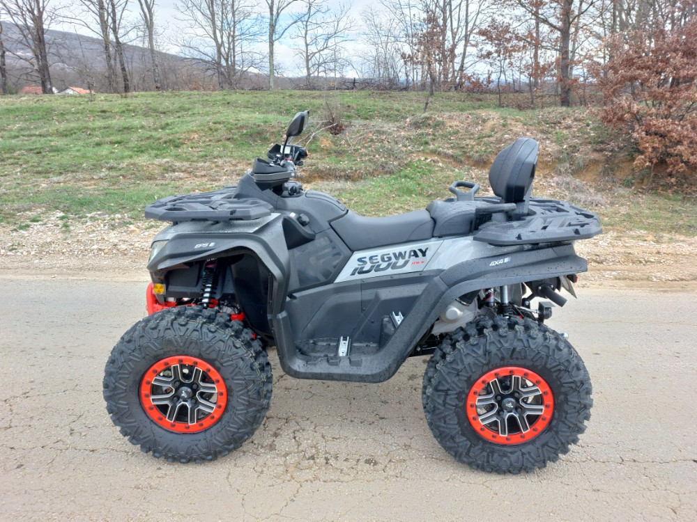 Segway Snarler AT10 1000 Wide ATV quad can am