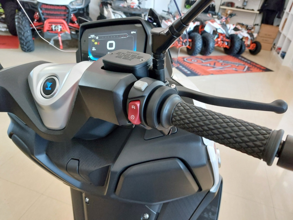 VOGE SR4 MAX 400 SKUTER MOTOR MOTO
