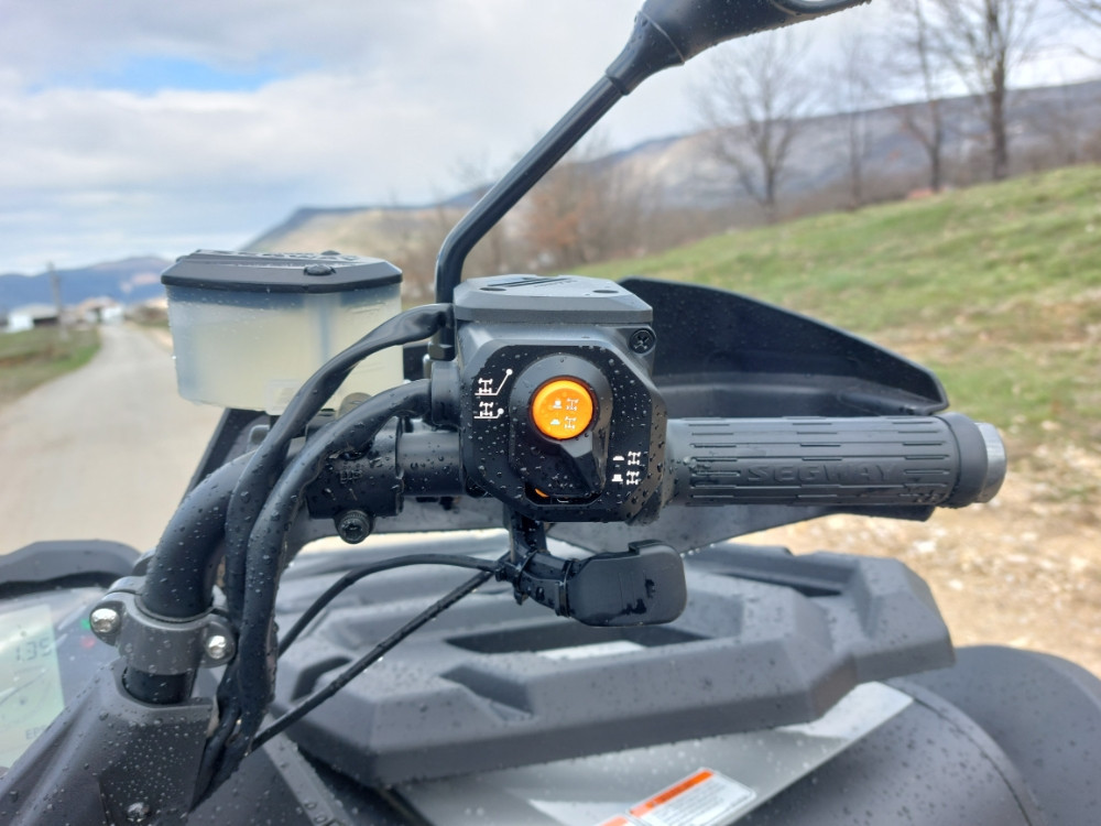 Segway Snarler AT10 1000 Wide ATV quad can am