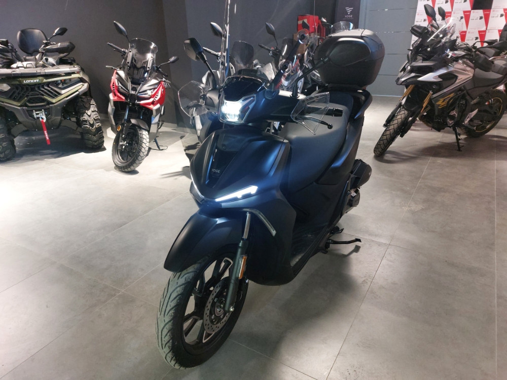 VOGE SR16 MOTOR MOTO SKUTER SCOOTER