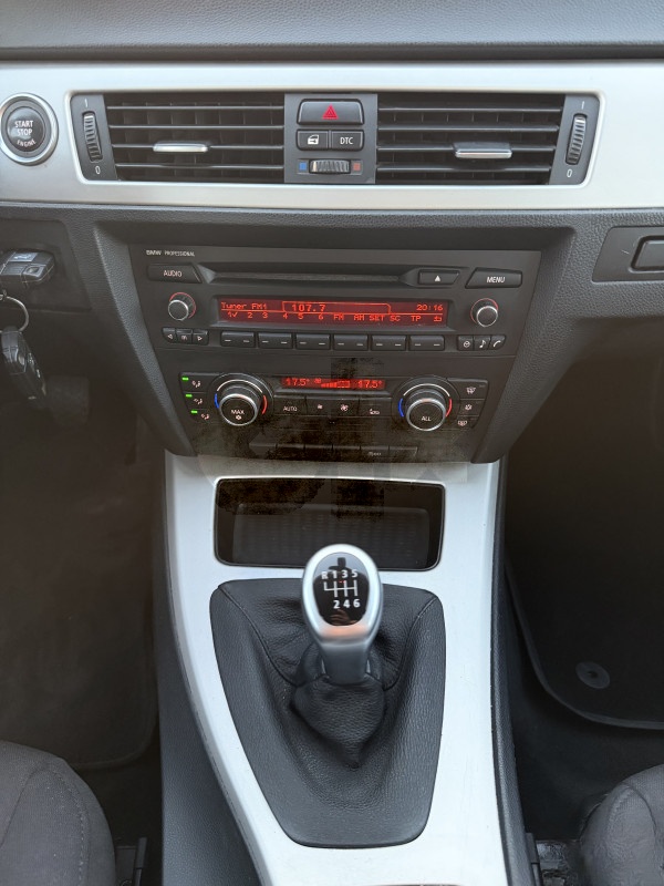 BMW 3 E90 320d *LED*