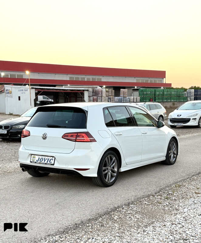VOLKSWAGEN GOLF 7 1.6 TDI R LINE