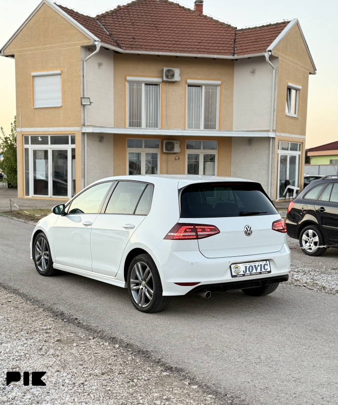VOLKSWAGEN GOLF 7 1.6 TDI R LINE