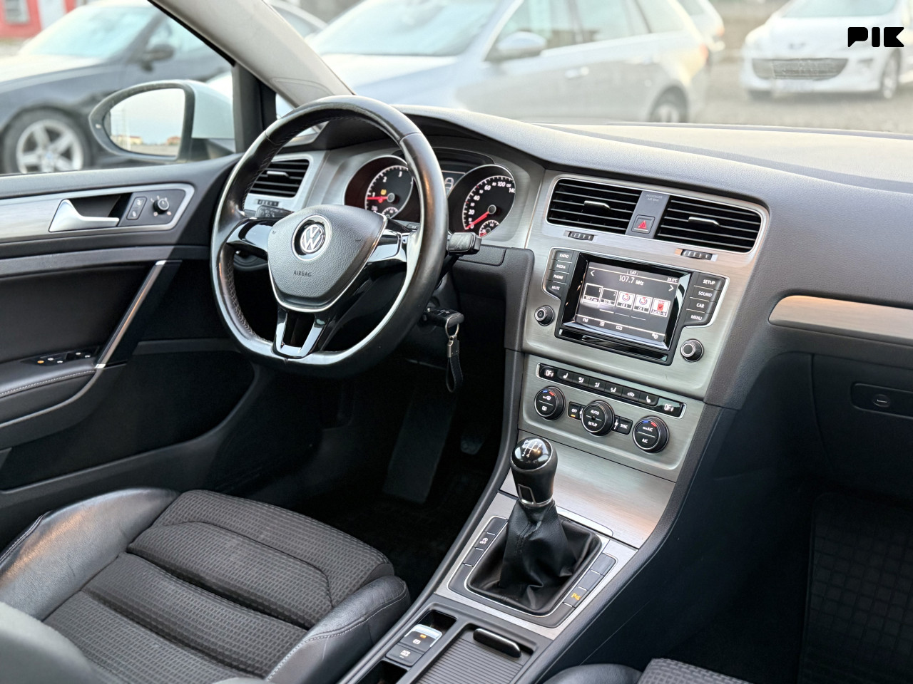 VOLKSWAGEN GOLF 7 1.6 TDI R LINE