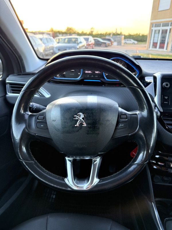 PEUGEOT 2008 1.6 HDI