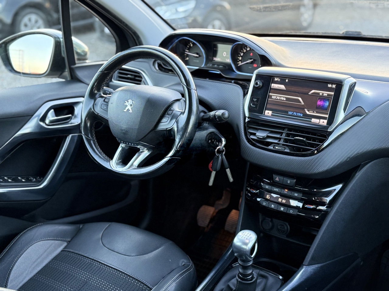 PEUGEOT 2008 1.6 HDI