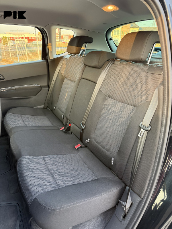 PEUGEOT 3008 1.6 HDI