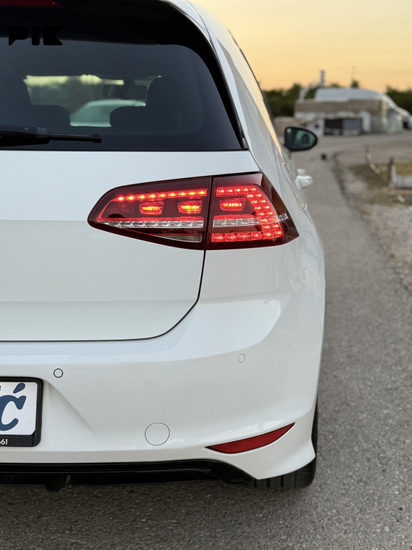 VOLKSWAGEN GOLF 7 1.6 TDI R LINE