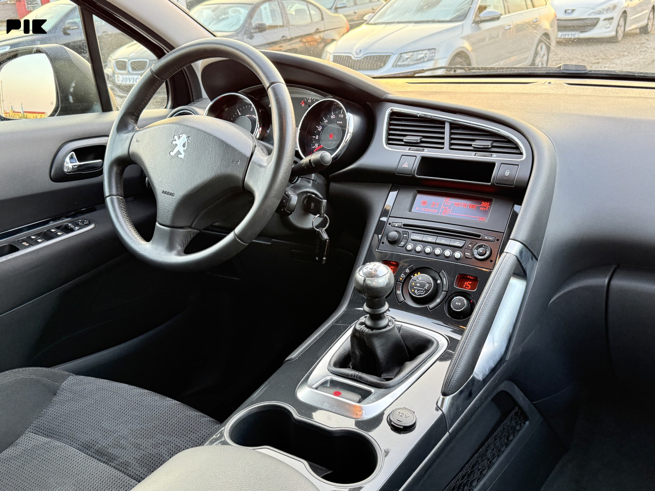 PEUGEOT 3008 1.6 HDI
