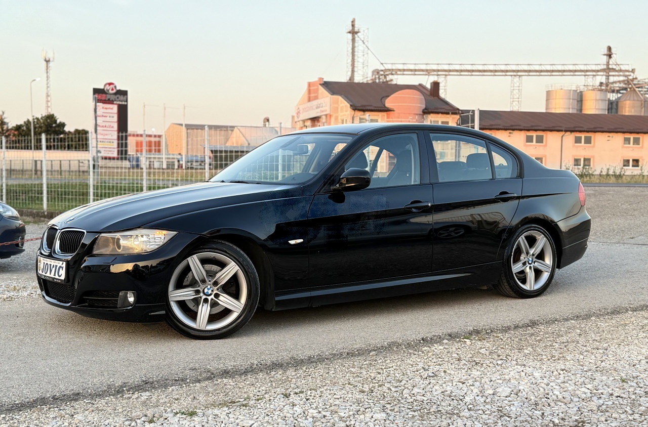 BMW 3 E90 320d *LED*