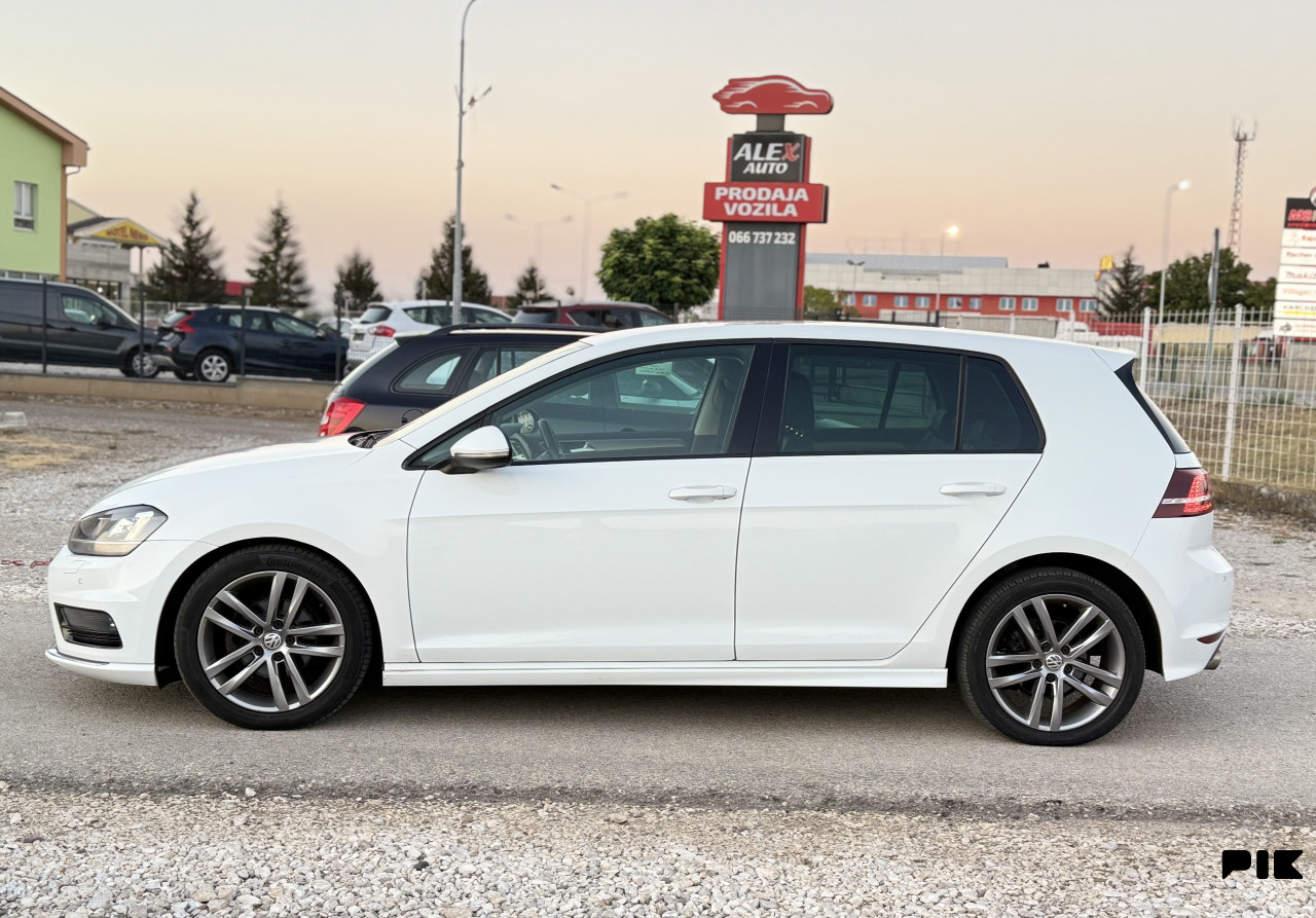 VOLKSWAGEN GOLF 7 1.6 TDI R LINE