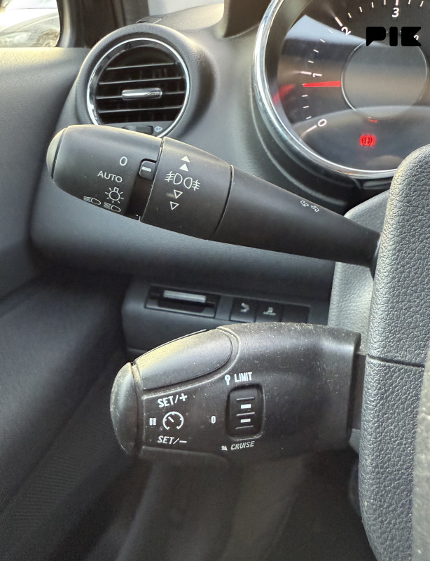 PEUGEOT 3008 1.6 HDI