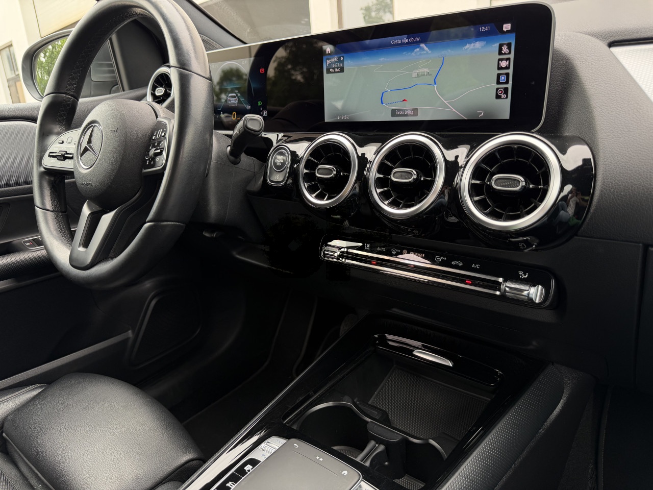 Mercedes-Benz B 180d-FULL LED- Automatik