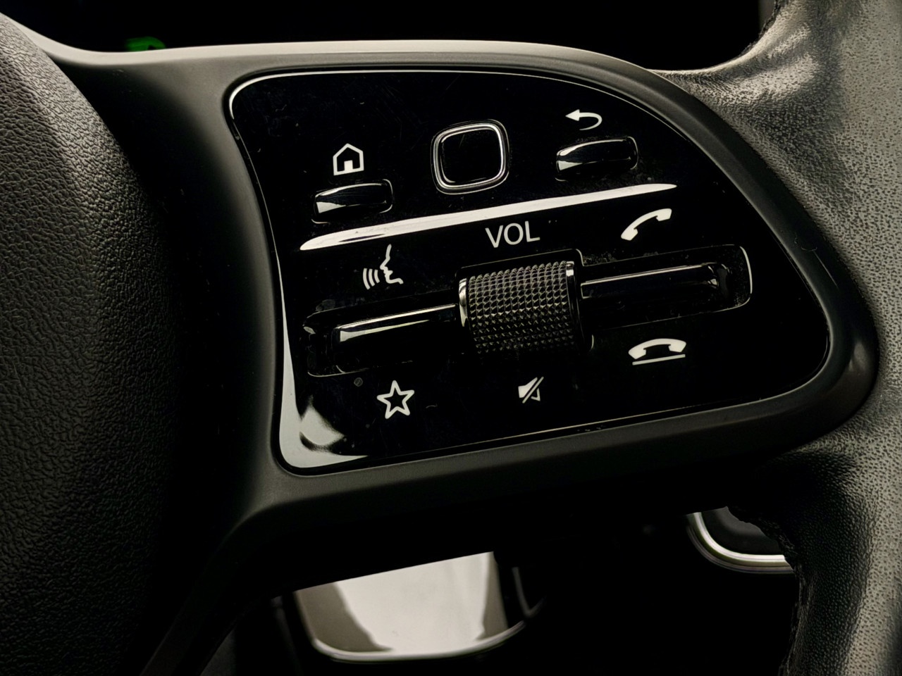 Mercedes-Benz B 180d-FULL LED- Automatik