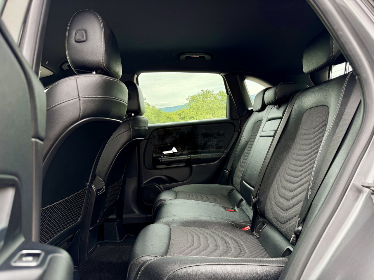 Mercedes-Benz B 180d-FULL LED- Automatik