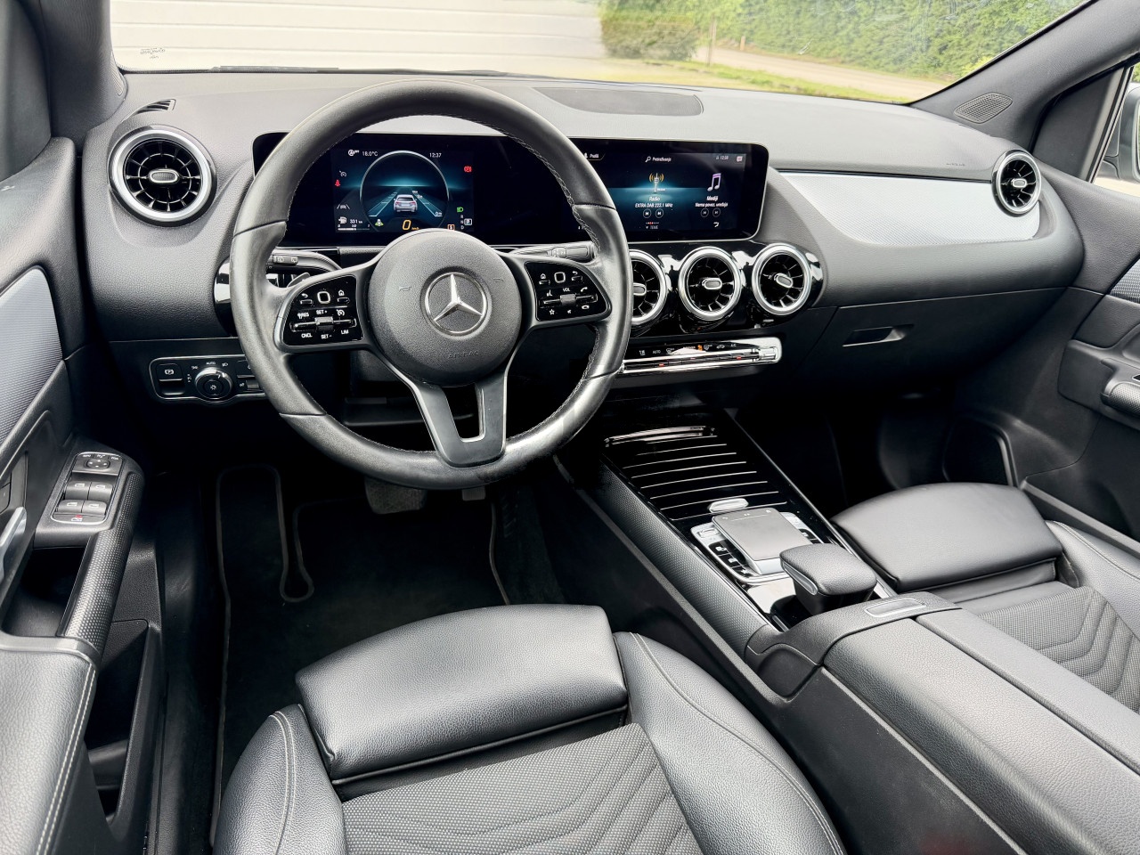 Mercedes-Benz B 180d-FULL LED- Automatik