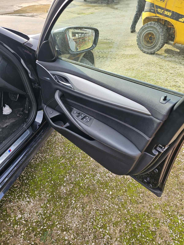 BMW 5 G30 520D 2017 M OPTIK DIJELOVI AO DANKO